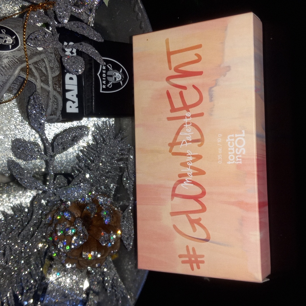 Pretty Filter Glowdient Palette *New*